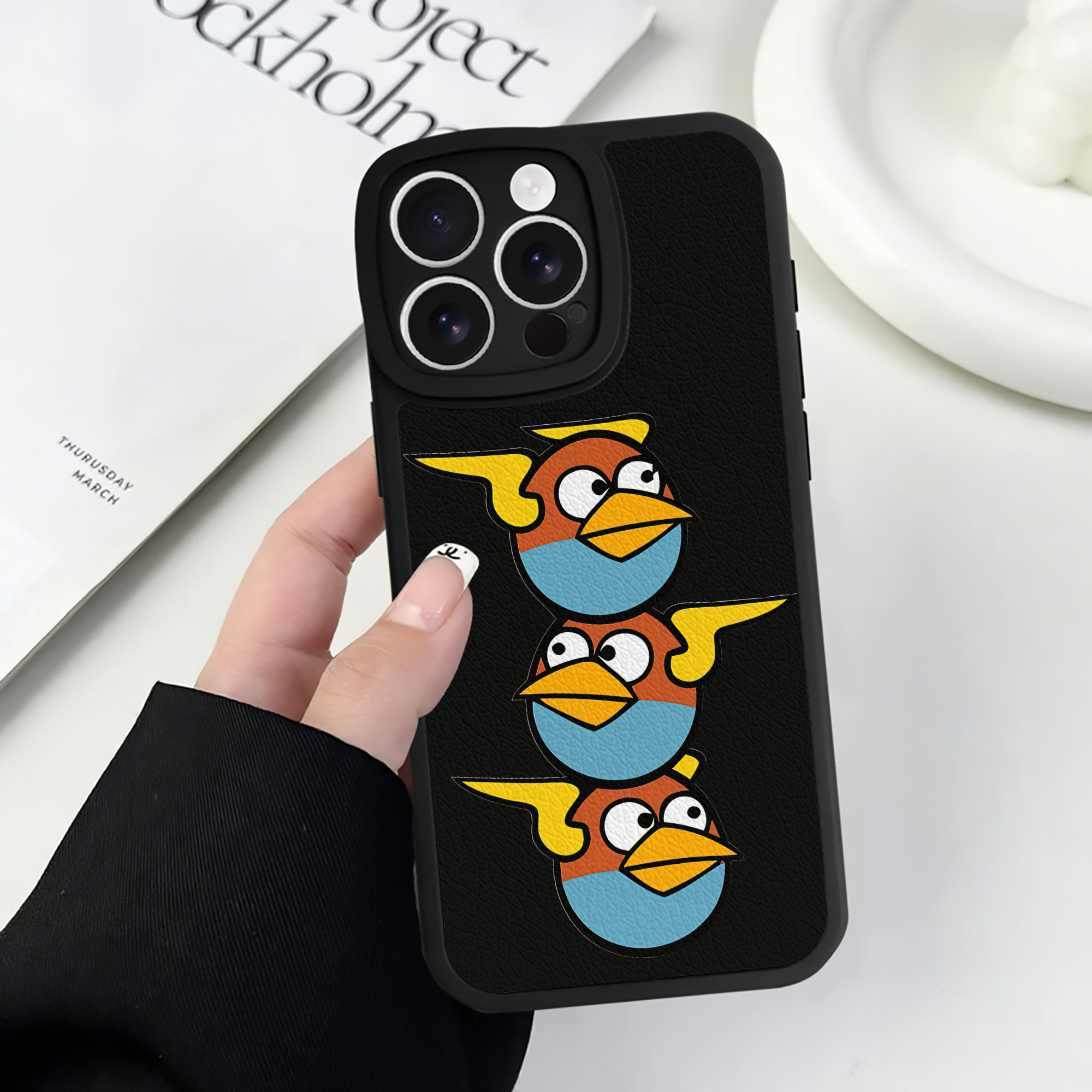 （画像用） Angry Birds アングリーバード 【iPhone 16シリーズ対応】シリコンスマホケース（レザー調） 材質：シリコン